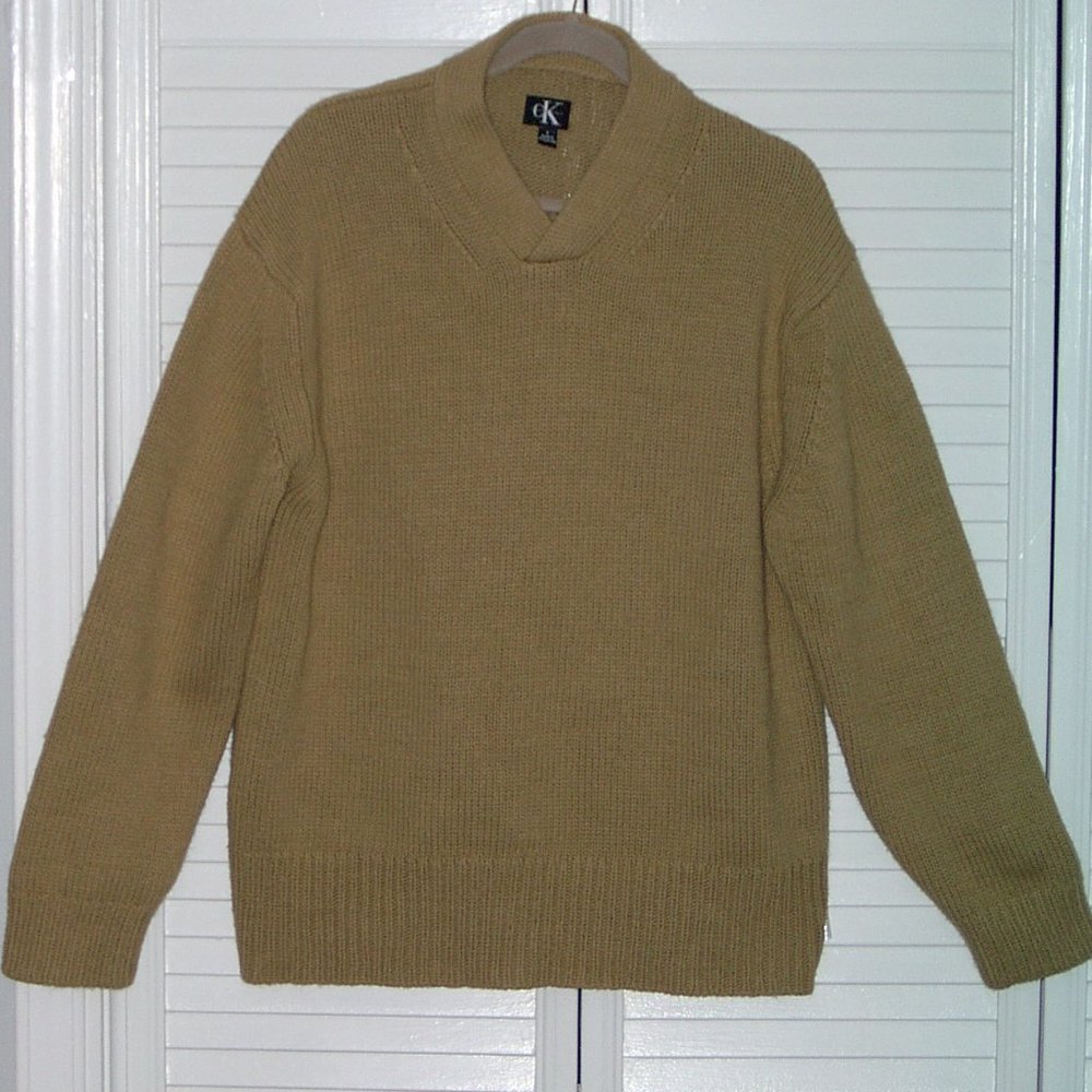 Calvin Klein Men's Large Heavy Camel Color Sweater